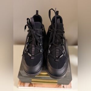 Christian Dior D-Connect Sneaker  Black Women’s Size 7